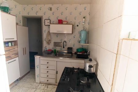 Apartamento à venda com 52m², 2 quartos e 1 vaga Apartamento à venda com 52m², 2 quartos e 1 vagaCozinha e Área de Serviço