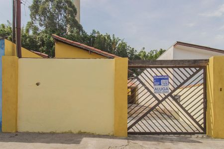 Casa para alugar com 80m², 1 quarto e 3 vagasFachada
