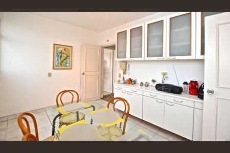 Apartamento à venda com 286m², 3 quartos e 3 vagas