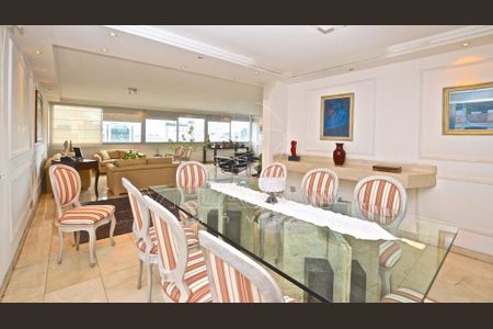 Apartamento à venda com 3 quartos, 286m² em Cerqueira César, São Paulo