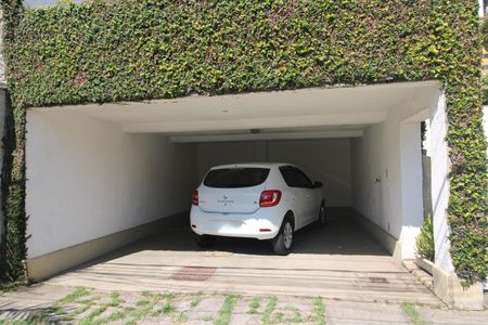 Casa de condomínio à venda com 360m², 3 quartos e 2 vagasGaragem