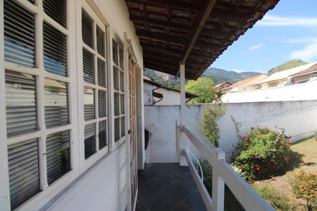 Casa de condomínio à venda com 360m², 3 quartos e 2 vagasSuíte - Escritório, varanda
