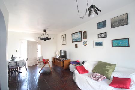 Sala de casa de condomínio à venda com 3 quartos, 360m² em Anil, Rio de Janeiro