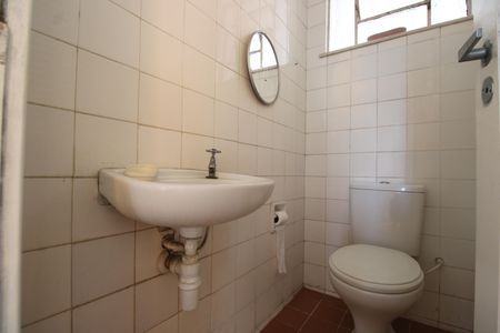 Casa de condomínio à venda com 360m², 3 quartos e 2 vagasÁrea de serviço - Banheiro