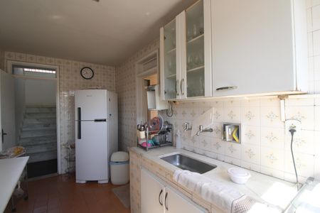 Casa de condomínio à venda com 360m², 3 quartos e 2 vagasCozinha