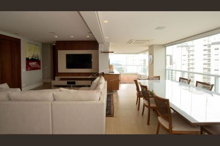 Apartamento à venda com 190m², 3 quartos e 3 vagas