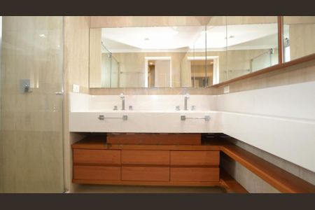 Apartamento à venda com 190m², 3 quartos e 3 vagas