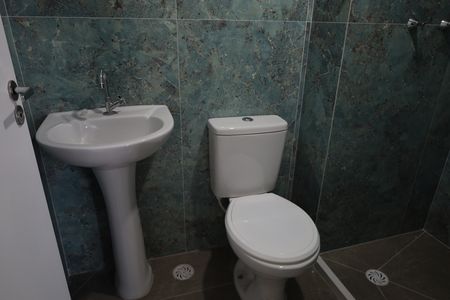 Apartamento à venda com 37m², 2 quartos e sem vagaBanheiro 