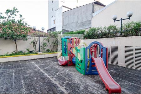 Apartamento para alugar com 60m², 2 quartos e 1 vaga Apartamento para alugar com 60m², 2 quartos e 1 vagaÁrea comum - Playground