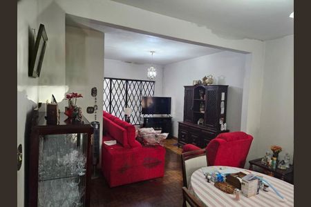 Casa à venda com 3 quartos, 220m² em Jardim Luzitania, São Paulo