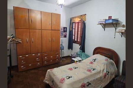 Casa à venda com 3 quartos, 220m² em Jardim Luzitania, São Paulo