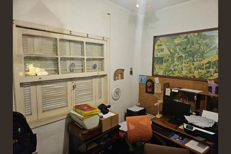 Casa à venda com 3 quartos, 220m² em Jardim Luzitania, São Paulo