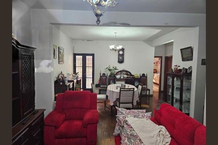 Casa à venda com 3 quartos, 220m² em Jardim Luzitania, São Paulo