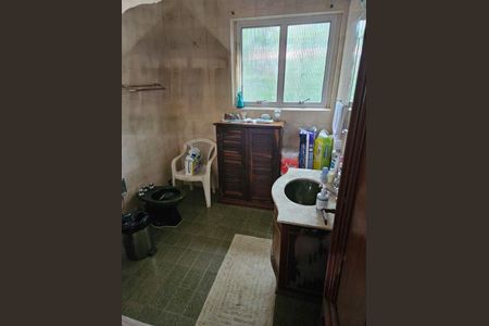 Casa à venda com 3 quartos, 220m² em Jardim Luzitania, São Paulo