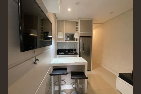 Cozinha de kitnet/studio para alugar com 1 quarto, 26m² em Granja Viana, Cotia