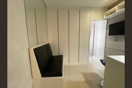 Sala de kitnet/studio para alugar com 1 quarto, 26m² em Granja Viana, Cotia