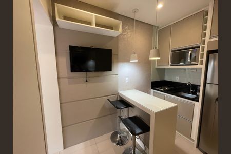 Cozinha de kitnet/studio para alugar com 1 quarto, 26m² em Granja Viana, Cotia
