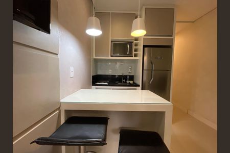 Studio para alugar com 26m², 1 quarto e 1 vagaCozinha - Armários