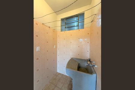 Casa para alugar com 57m², 2 quartos e sem vagaÁrea de Serviço