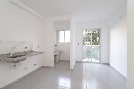 Sala/Cozinha de apartamento para alugar com 2 quartos, 39m² em Itaquera, São Paulo