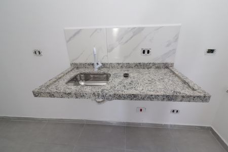 Apartamento para alugar com 39m², 2 quartos e 1 vagaSala/Cozinha
