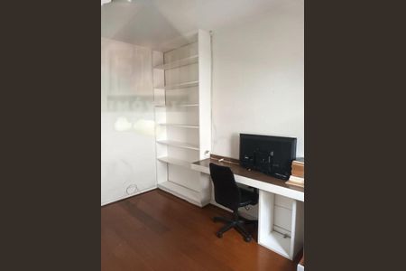 Casa à venda com 3 quartos, 140m² em Planalto Paulista, São Paulo