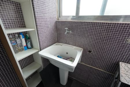 Apartamento à venda com 62m², 2 quartos e 1 vagaÁrea de Serviço