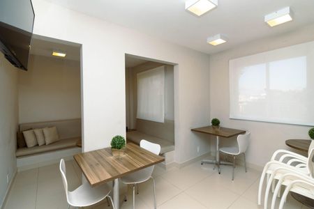 Apartamento para alugar com 45m², 2 quartos e sem vagaÁrea comum - Salão de festas