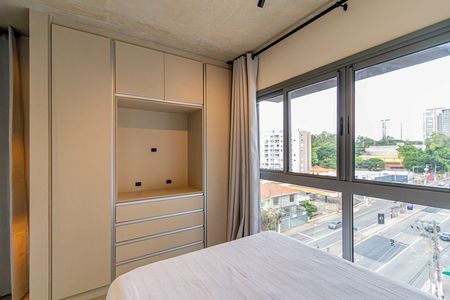Studio para alugar com 32m², 1 quarto e sem vaga Studio para alugar com 32m², 1 quarto e sem vagaStudio
