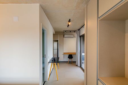 Studio para alugar com 32m², 1 quarto e sem vaga Studio para alugar com 32m², 1 quarto e sem vagaStudio
