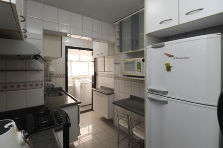 Apartamento para alugar com 52m², 2 quartos e 1 vagaCozinha - Armários