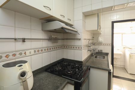 Apartamento para alugar com 52m², 2 quartos e 1 vagaCozinha - Armários