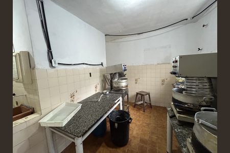 Casa à venda com 275m², 5 quartos e 3 vagasCozinha casa 2