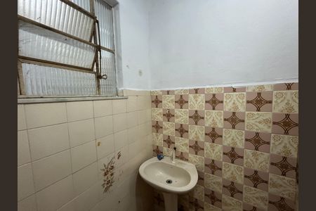 Casa à venda com 275m², 5 quartos e 3 vagasBanheiro casa 2