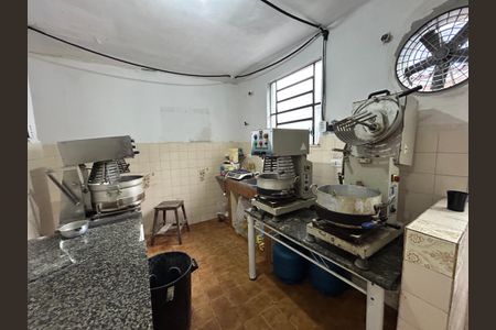 Casa à venda com 275m², 5 quartos e 3 vagasCozinha casa 2