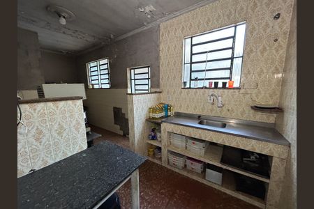 Casa à venda com 275m², 5 quartos e 3 vagasCozinha casa 1