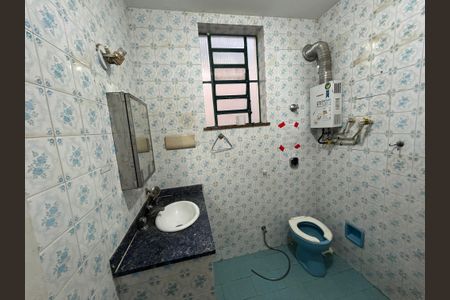 Casa à venda com 275m², 5 quartos e 3 vagasBanheiro casa 1