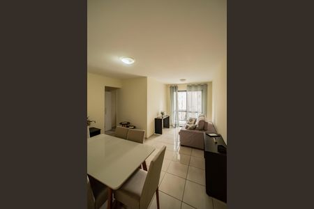 Apartamento para alugar com 78m², 3 quartos e 2 vagasSala