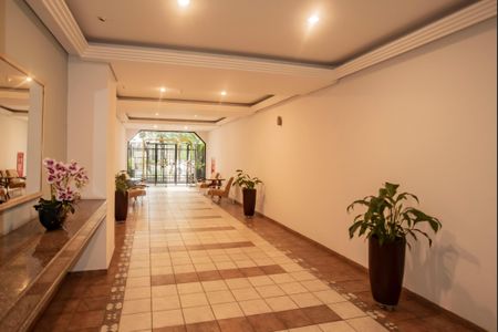 Apartamento para alugar com 78m², 3 quartos e 2 vagasHall social