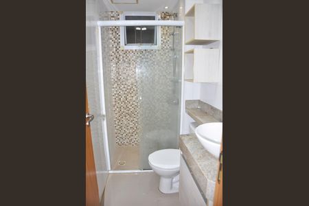 Apartamento para alugar com 45m², 2 quartos e 1 vagaDetalhe - Banheiro Social