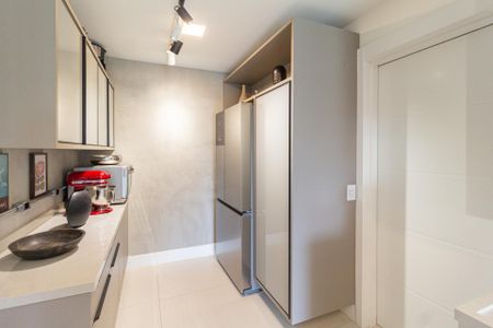 Apartamento à venda com 136m², 3 quartos e 2 vagas Apartamento à venda com 136m², 3 quartos e 2 vagasCozinha