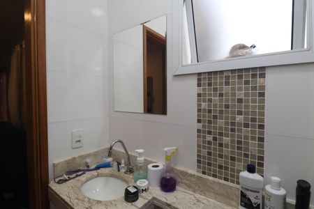 Apartamento para alugar com 70m², 2 quartos e sem vagaBanheiro 