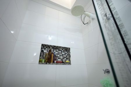 Apartamento à venda com 107m², 2 quartos e 3 vagasBanheiro Quarto Suíte 1