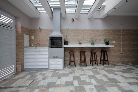 Apartamento à venda com 107m², 2 quartos e 3 vagasChurrasqueira