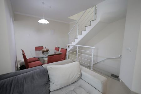 Apartamento à venda com 107m², 2 quartos e 3 vagasSala