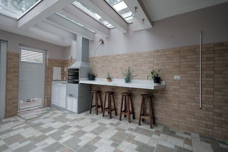 Apartamento à venda com 107m², 2 quartos e 3 vagasChurrasqueira