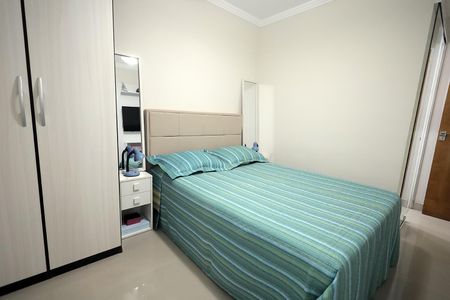 Apartamento à venda com 107m², 2 quartos e 3 vagasQuarto Suíte 2
