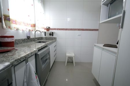 Apartamento à venda com 107m², 2 quartos e 3 vagasCozinha