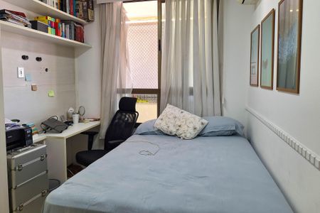 Quarto 1 de apartamento para alugar com 2 quartos, 140m² em Santa Rosa, Niterói