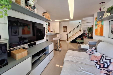Sala de apartamento para alugar com 2 quartos, 140m² em Santa Rosa, Niterói